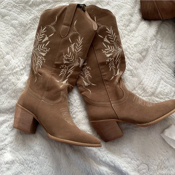 SOLD - Picture 6 of 8